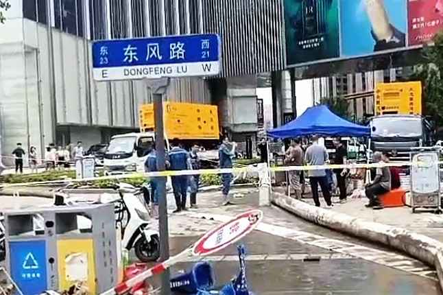 星空官方端网站登录入口-星空online(中国)排涝突击队在排涝现场